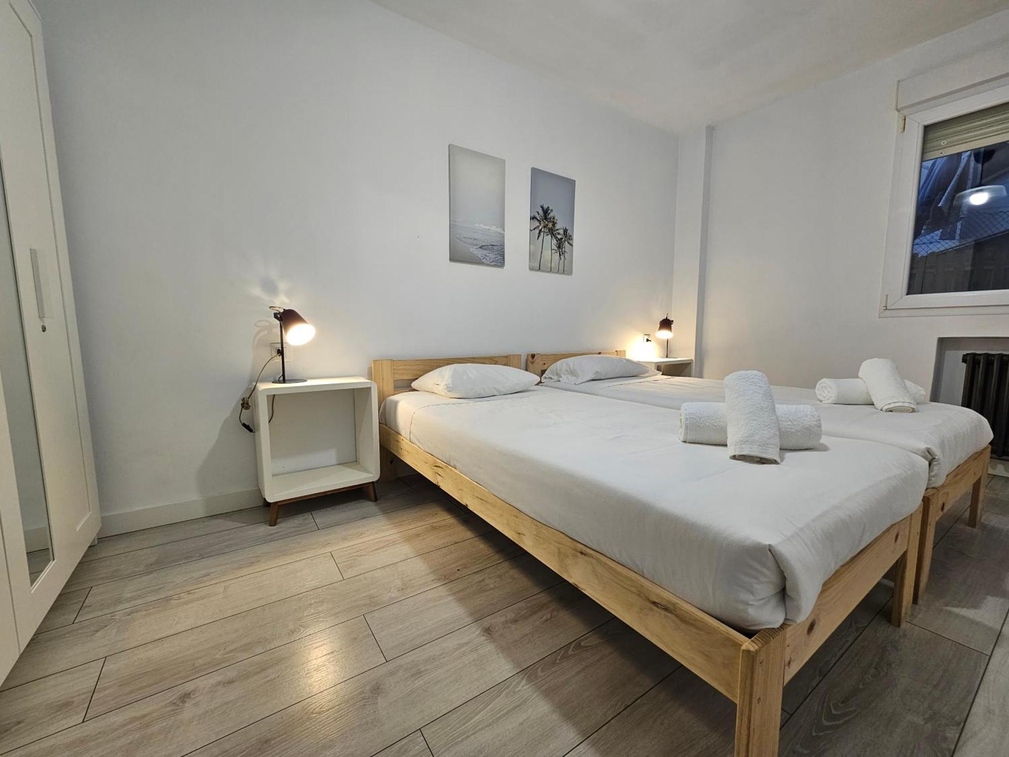 108A Apartamento De 3 Habitaciones Con Terraza ヒホン エクステリア 写真