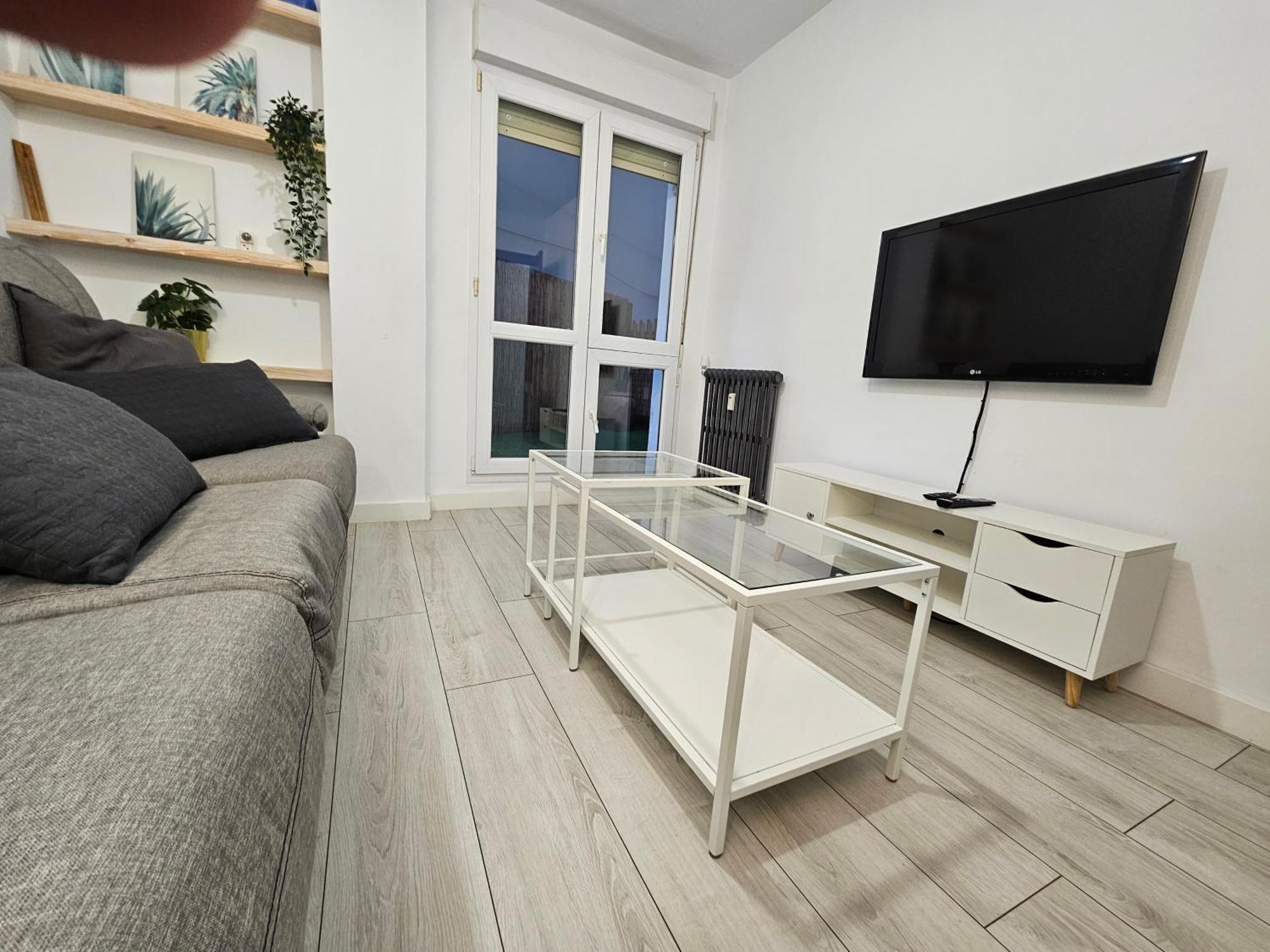 108A Apartamento De 3 Habitaciones Con Terraza ヒホン エクステリア 写真